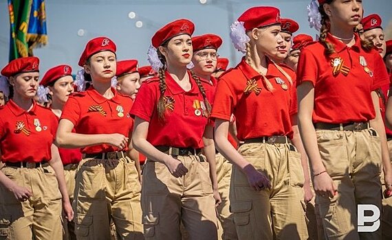 В Казанском танковом училище около 500 школьников вступили в ряды "Юнармии"