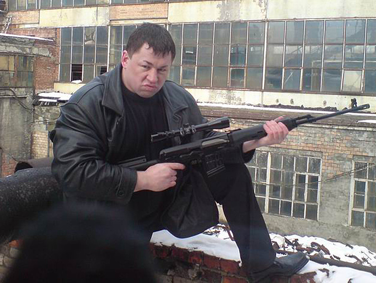 В Москве задержали актера сериала «Мент в законе» Илью Уткина