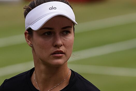 Калинская взяла медицинский тайм-аут в матче четвёртого круга Уимблдона-2024 с Рыбакиной