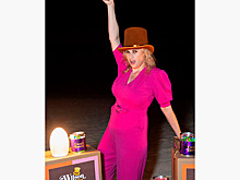 Сбросившая 30 килограммов актриса снялась в облегающем наряде и удивила фанатов