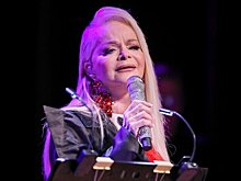 Долина исполнила песню о кровной мести вскоре после выселения из квартиры