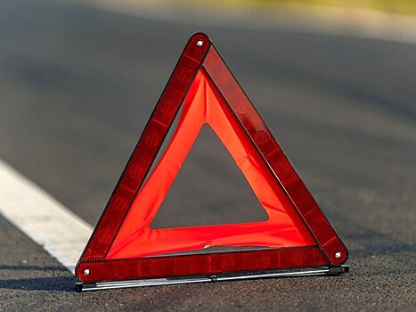 Три автомобиля столкнулись на Люблинской улице в Москве