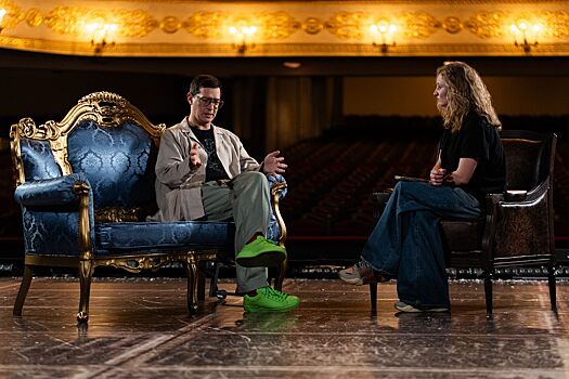 «Музыкальный театр — красивое бегство в сказку». Алексей Франдетти — о настоящем и будущем оперетты