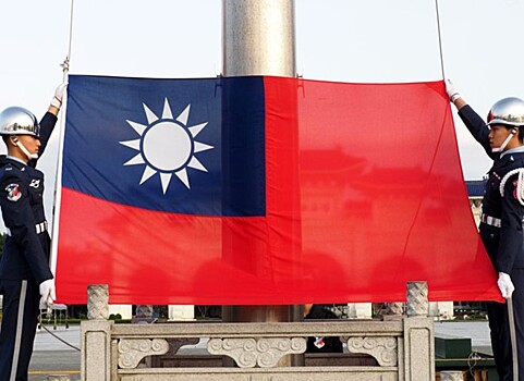 Китай призвал США прекратить официальные контакты с Тайванем