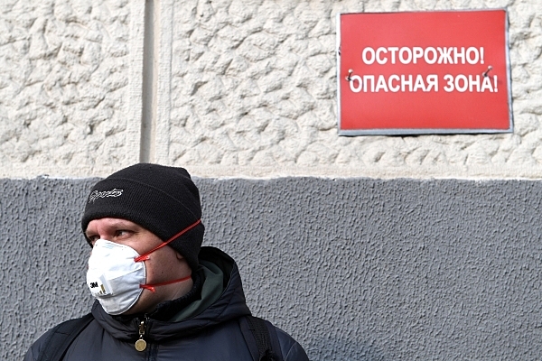 В Белоруссии рассказали о сотне тысяч застрявших в РФ респираторах