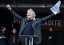 Сооснователь Pink Floyd Уотерс ответил на обвинения в восхвалении нацизма