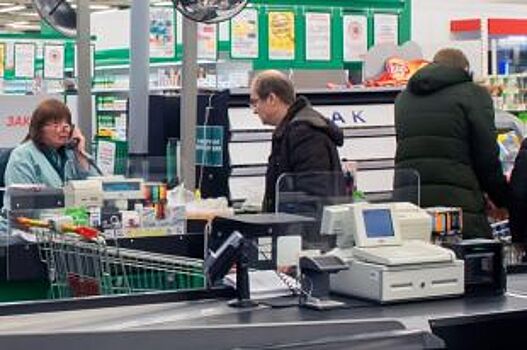 В Петербурге покупатели стали тратить больше денег в магазинах