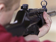 Россиянин расстрелял подростков за баловство с петардами