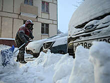 МЧС: жителям Подмосковья стоит опасаться схода снега с крыш зданий