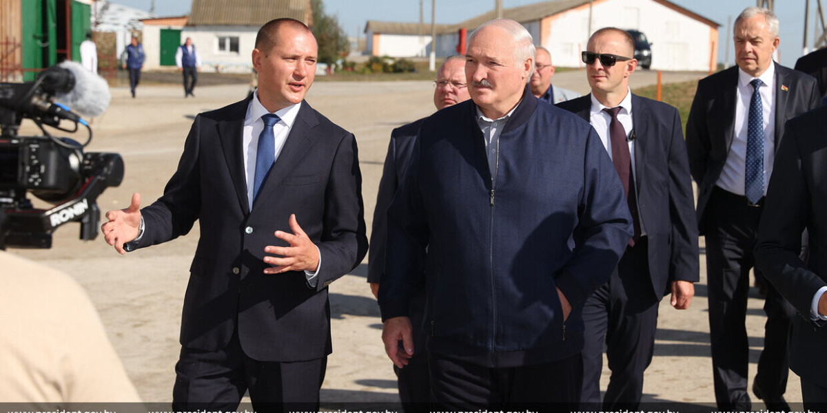 Лукашенко побывал в «деревне будущего» под Могилевом