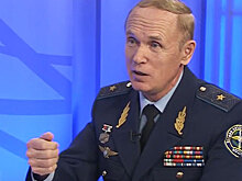 Заслуженный военный летчик объяснил необходимость автомата для армейских пилотов