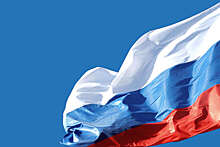 Политологи: триколор, герб и гимн формируют идентичность россиян