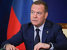 Медведев: в прошлом году объем поставок техники и вооружений в армию выполнен