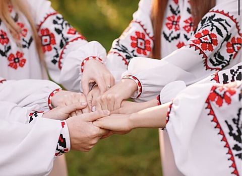 В Новосибирске разгорелся скандал из-за билборда ко Дню народного единства