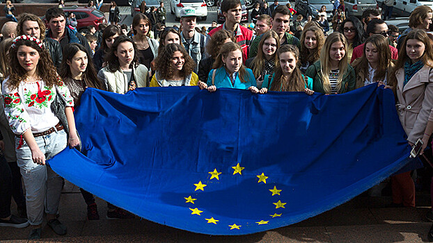 Вероятна ли приостановка безвизового режима между ЕС и Украиной