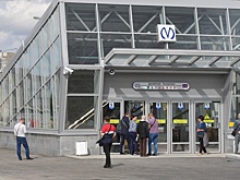 При сбоях в работе метро Петербурга пассажиров пропустят бесплатно