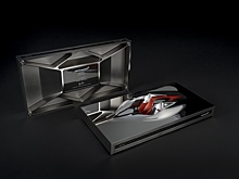 McLaren подарит покупателем трехместного гиперкара бесценную статуэтку