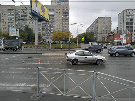 Женщина на иномарке сбила школьника в центре Новосибирска