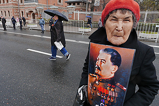«Мемориал» призвал законодательно запретить прославление Сталина
