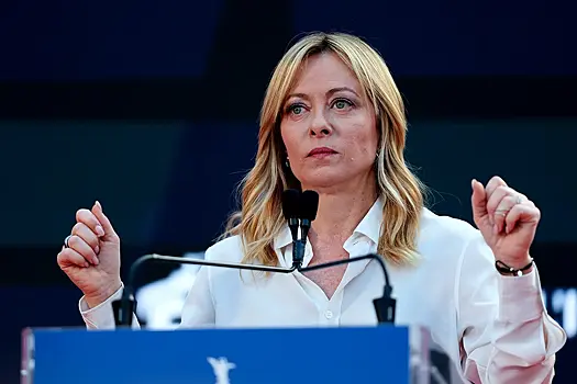 Мелони в поздравлении с Рождеством заявила, что 2026 год будет гораздо хуже