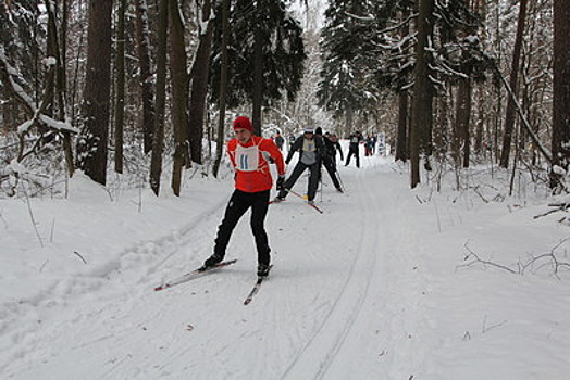 Лыжная эстафета поколений собрала свыше 200 работников химпредприятия из Воскресенска