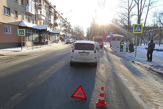 Спешивший к теще тюменец сбил женщину на "зебре"