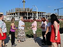 Депутаты Рязгордумы осмотрели строительство школы в Семчине