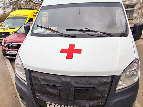 В Москве кипяток затопил улицу, пострадала женщина, перекрыты трамвайные пути