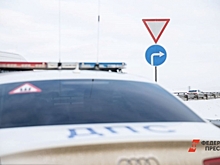 Молодая свердловчанка едва не убила подругу, сев за руль без прав: оказались в кювете