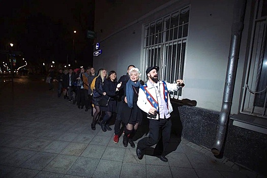 Личный опыт: почему москвичи считают экскурсией посещение баров с гидом