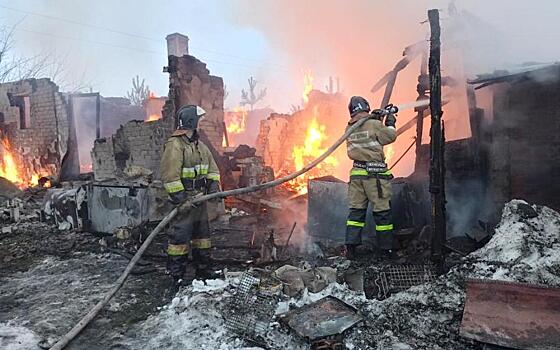 В Старожиловском районе из-за печки загорелся омшаник