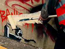 Актер Кристофер Уокен уничтожил одну из работ Бэнкси