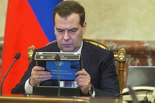 Новый старый премьер. Незаменимый Дмитрий Медведев?