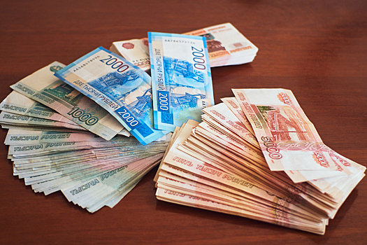 Пенсионер отдал рекордные 16,5 миллиона рублей мошенникам под Санкт-Петербургом