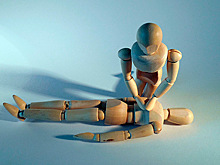 Мифы о первой помощи: таблетки из личной аптечки и жгут на рану