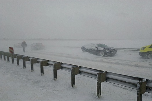 Шесть человек пострадали в ДТП с 20 автомобилями на трассе "Пенза - Тамбов"
