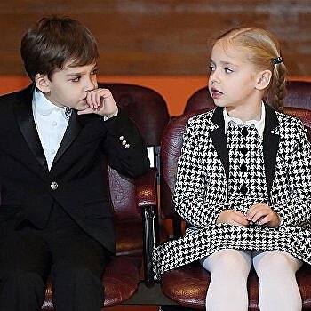 Дети Пугачевой поспорили о половой принадлежности насекомых