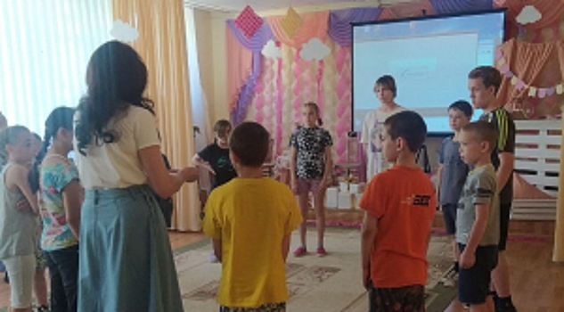 В Калужской области общественники и сотрудники полиции напомнили детям о безопасности и здоровом образе жизни