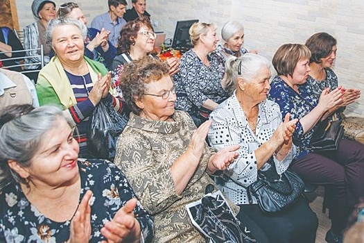 Ветеранов ВСМПО закружила праздничная карусель