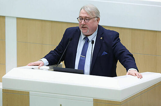 Директор Института мировой литературы объяснил, почему Запад не сможет отменить русскую культуру