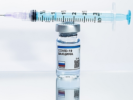 "Спутник V": в России опровергли заявления западных СМИ о "летальных исходах" после вакцинации