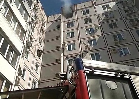 В Краснодаре горит многоэтажка, есть пострадавшие, жильцы эвакуированы