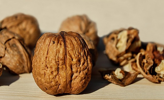 Ученые выяснили,  чем полезны грецкие орехи