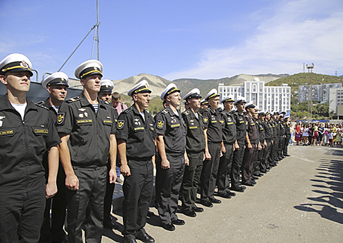 Морской тральщик «Вице-адмирал Захарьин» Черноморского флота вернулся в Новороссийск после выполнения задач в Средиземном море