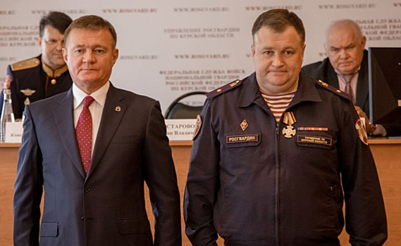 В Курске росгвардейцев наградили нагрудными знаками «За верность долгу и мужество»
