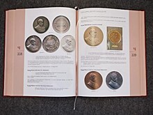 Уникальное издание "Русские и советские музыканты в медальерном искусстве" презентовали в Музее имени Сергея Прокофьева