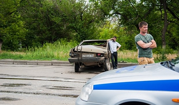 Страховая компания рассказала, кого звезды оберегают на дороге