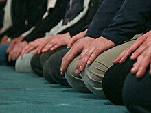 Около двух млн мусульман мира собрались в Мекке на праздничную молитву