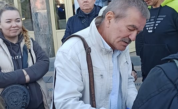 В Железногорске на отмененные слушания по поводу строительства завода пришли люди