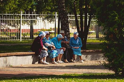 Сургутские пенсионеры спешат за бесплатными продуктовыми наборами из-за фейковой новости